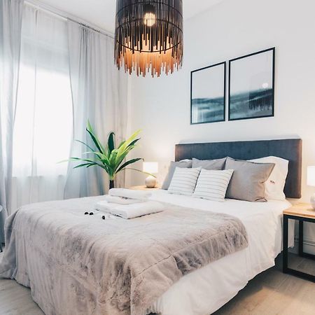 בילבאו Altair Apartment By People Rentals מראה חיצוני תמונה